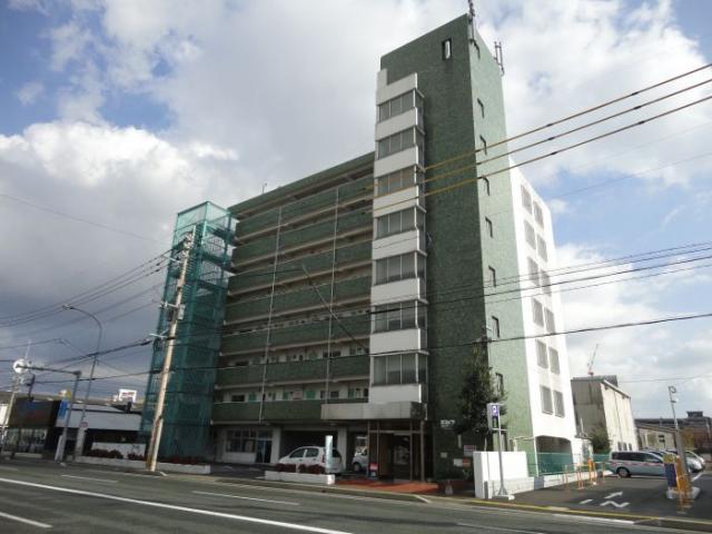 バス通り沿いの8階建てマンション！