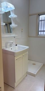 【洗面化粧台】新品の洗面化粧台