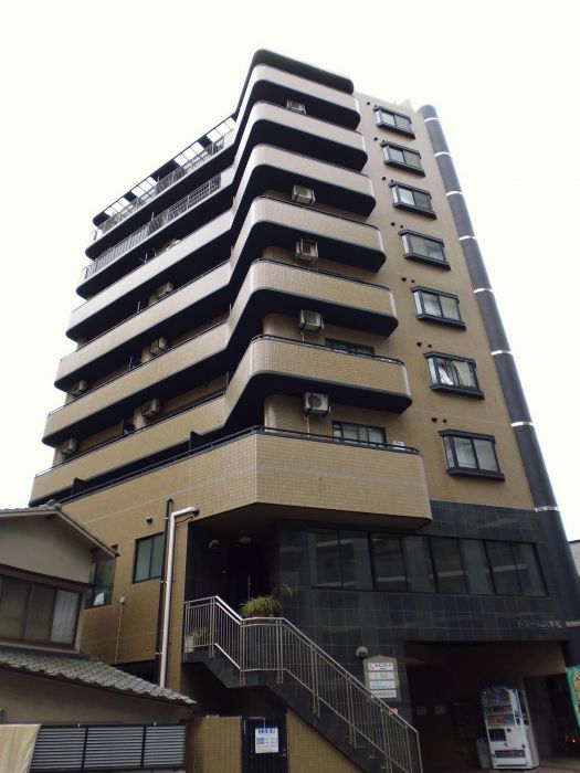 【六本松駅　徒歩６分】角部屋☆敷金礼金ゼロ☆都市ガス☆オールフローリングの２Kです【梅光園】