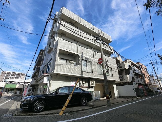 【祖原】*☆地下鉄空港線西新駅、藤崎駅からダブルアクセス！駅チカ！生活環境充実、バス・トイレ別室の１Kです☆＊【西新駅6分】