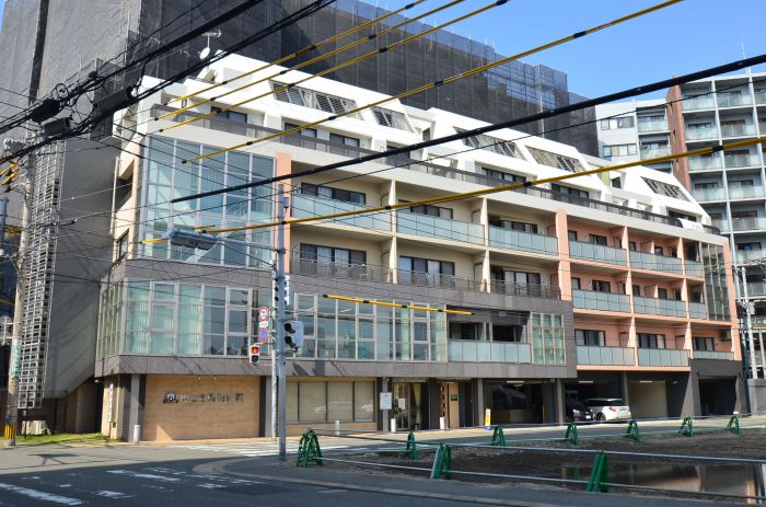 【東比恵駅　徒歩８分】オール電化☆メゾネットタイプのデザイナーズマンション☆オールフローリング３LDK【比恵町】