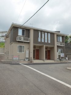 【高雄公民館前バス停徒歩2分】ペット飼育相談可能な2LDKのご紹介です。【太宰府市高雄】