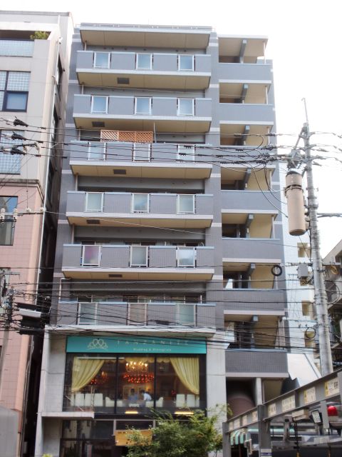 【赤坂駅　徒歩４分】都市ガス☆角部屋☆オートロック☆事務所利用相談可能☆大名の中心にある３LDKマンションです【大名】