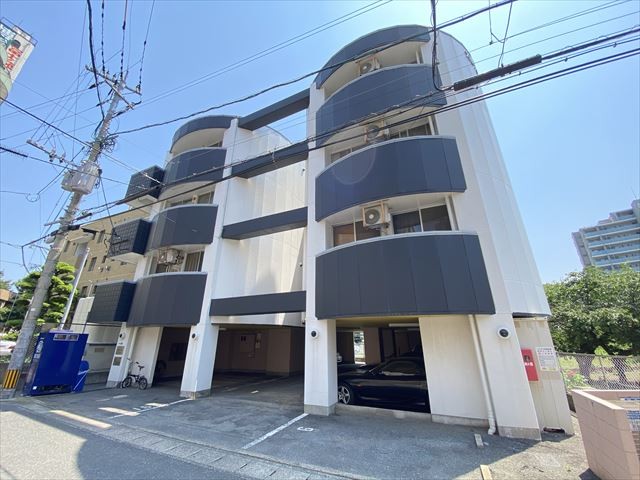 【南区三宅】屋根裏収納付きの広々１SLDK☆小さいけどバルコニーは2面あるよ！独立洗面所あり、最上階角部屋でゆとりの生活♪【三宅本町バス停徒歩9分】